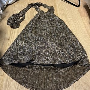 ASTR the label metallic top